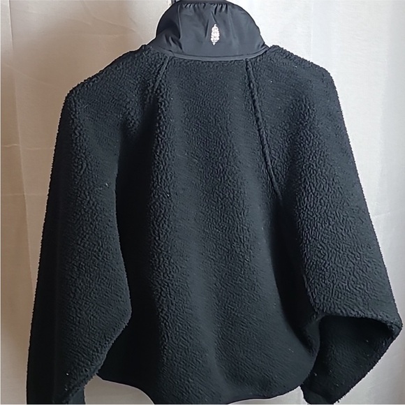 FP Movement by Free People Black - hit the slopes fleece jacket - Picture 2 of 4